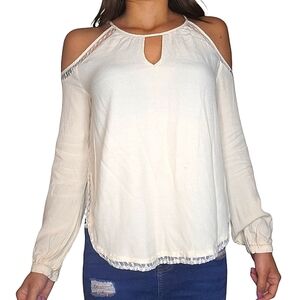 ASTR Cream Cold Shoulder Long Sleeve Blouse